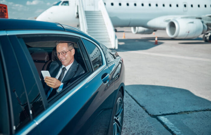 airport transfer 1 768x512 1